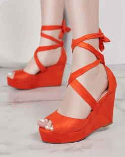 Royalfashion Damskie sandały na koturnie Villa