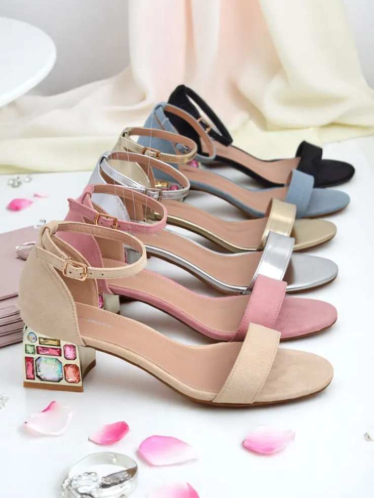 Royalfashion Damskie sandały z ozdobnym obcasem Ballou