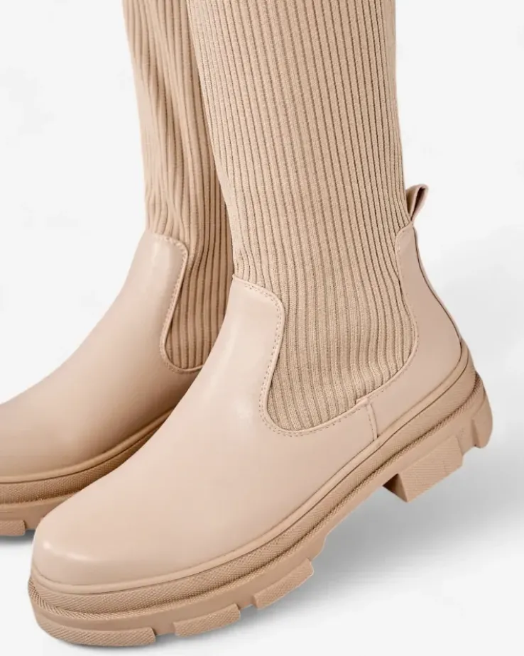 Royalfashion Damskie wsuwane kozaki za kolano Sonelli