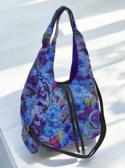 Royalfashion Duża torba materiałowa w kwiaty z kosmetyczką i zapięciem na magnes