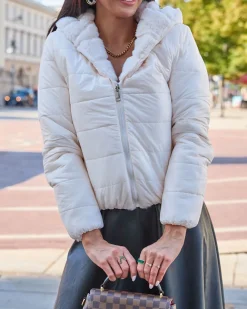 Royalfashion Dwustronna kurtka damska z futerkiem w kolorze kremowym