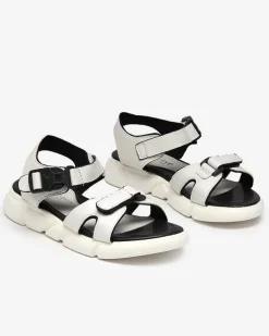 Royalfashion Dziecięce błyszczące sandały w kolorze białym Leepe