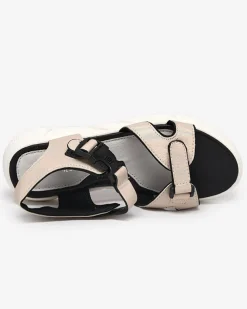 Royalfashion Dziecięce błyszczące sandały w kolorze beżowym Leepe