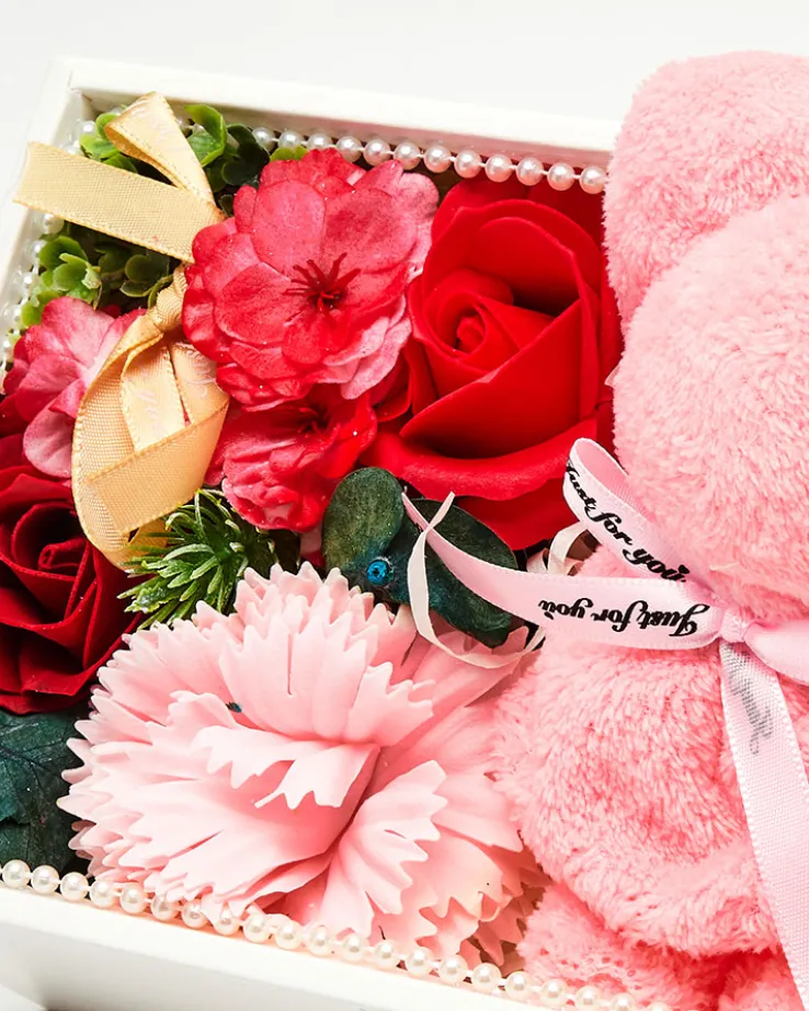 Royalfashion Flowerbox Kwiaty w pudełku z misiem