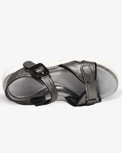 Royalfashion Grafitowe błyszczące sandały dziewczęce Jenilo