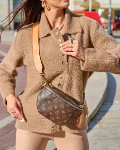 Royalfashion Jasnobrązowa damska kurtka z kieszeniami