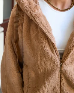 Royalfashion Jasnobrązowa kurtka damska z imitacji futra