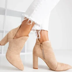 Royalfashion Jasnobrązowe botki damskie na wyższym słupku z wycięciem Fimoli