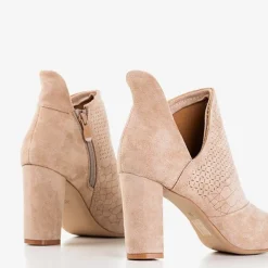 Royalfashion Jasnobrązowe botki damskie na wyższym słupku z wycięciem Fimoli