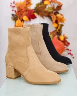 Royalfashion Jasnobrązowe botki damskie na niskim słupku Rejerra