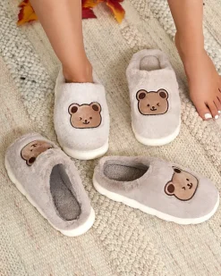 Royalfashion Jasnoszare damskie futrzane kapcie z misiem Hettres