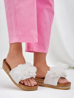 Royalfashion Klapki damskie z kwiatuszkami Focce