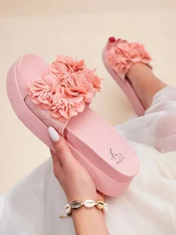 Royalfashion Klapki damskie z kwiatuszkami Frezja