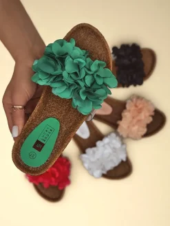 Royalfashion Klapki damskie z kwiatuszkami Flora Soft