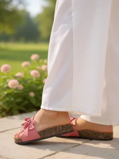 Royalfashion Klapki damskie z kwiatuszkami Foules