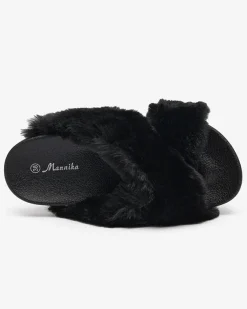 Royalfashion Klapki z futerkiem w kolorze czarnym Mashte