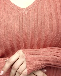 Royalfashion Koralowy damski prążkowany sweter