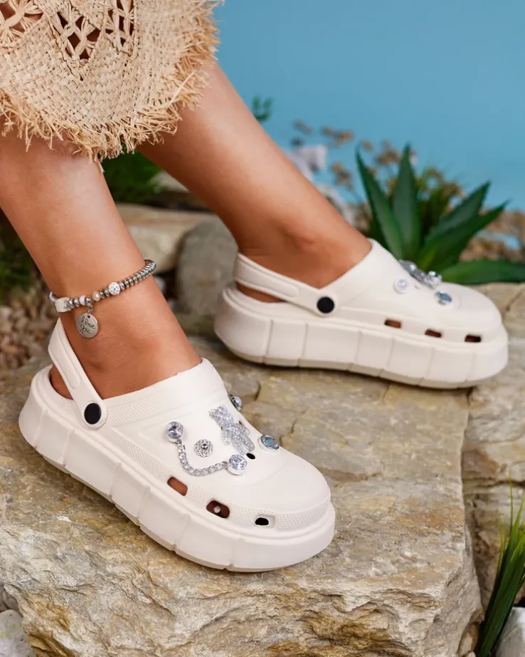 Royalfashion Kremowe damskie klapki gumowe Kooranza