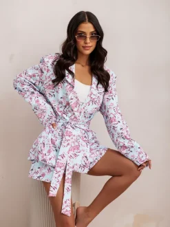 Royalfashion Kwiatowy damski komplet z wiązaną marynarką i spódnico- spodenkami
