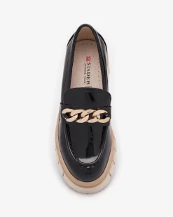 Royalfashion Lakierowane mokasyny damskie w kolorze czarnym Aquan