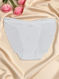 Royalfashion Laserowo cięte Majtki damskie typu figi z ozdobnymi paseczkami Edge Chic