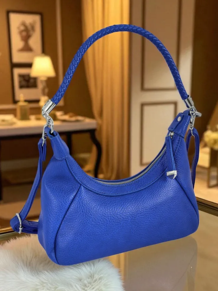 Royalfashion Mała damska torebka z eko skóry z ozdobnym paseczkiem Lacquea