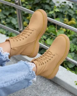 Royalfashion Matowe jasnobrązowe botki damskie Kucillo