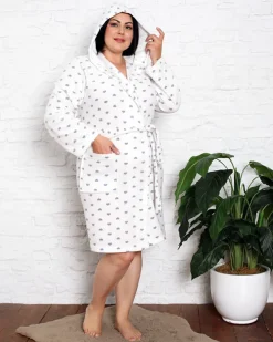 Royalfashion Miękki biały damski szlafrok w serduszka PLUS SIZE