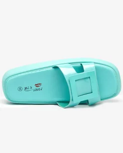 Royalfashion Miętowe damskie klapki z ozdobą Zegora