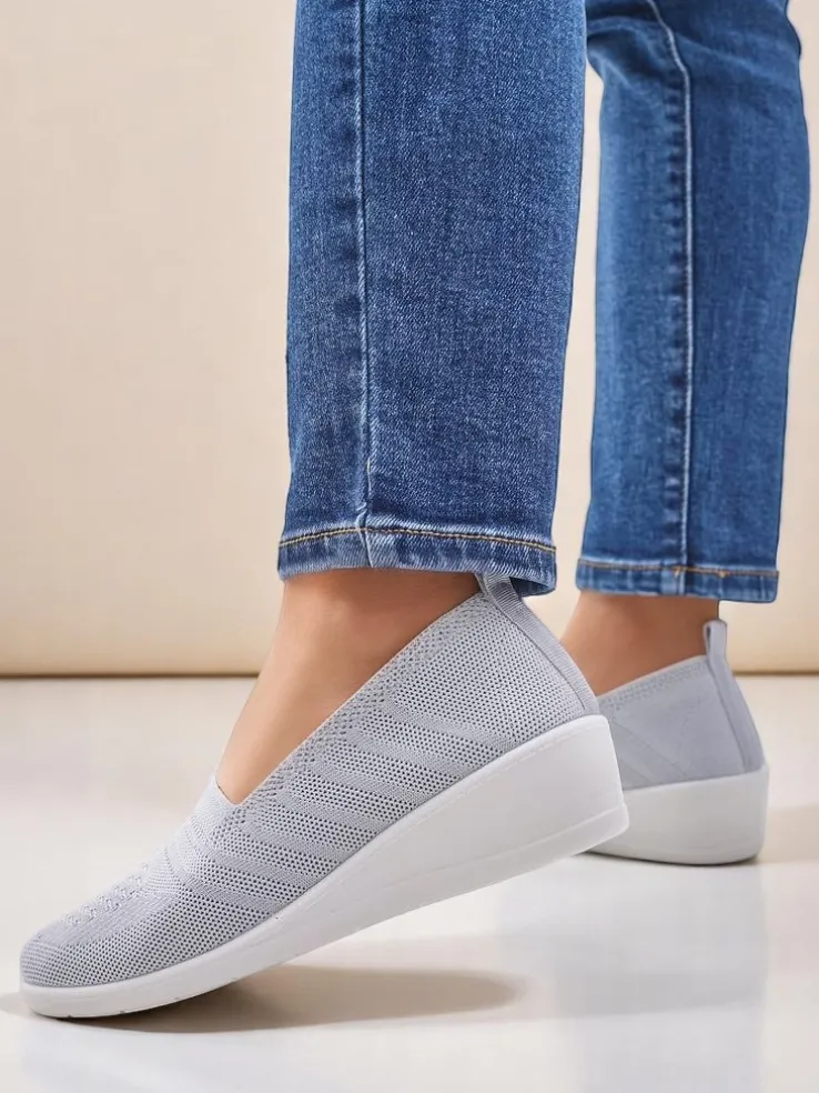 Royalfashion Mokasyny damskie na niskim koturnie Epoles