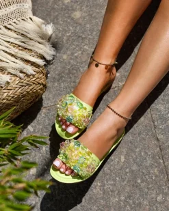 Royalfashion Neonowe zielone damskie klapki z kolorowymi kryształkami Bling Breeze