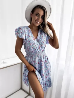 Royalfashion Niebieska sukienka damska mini z kwiecistym motywem