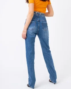 Royalfashion Niebieskie damskie spodnie jeansowe boyfriendy z ozdobnym paskiem