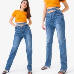 Royalfashion Niebieskie damskie spodnie jeansowe boyfriendy z ozdobnym paskiem