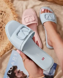 Royalfashion Niebieskie damskie klapki z eko skóry Cartec