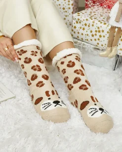 Royalfashion Ocieplane beżowe damskie skarpetki z żyrafą