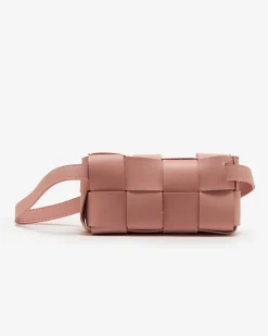 Royalfashion Różowa damska torebka typu nerka