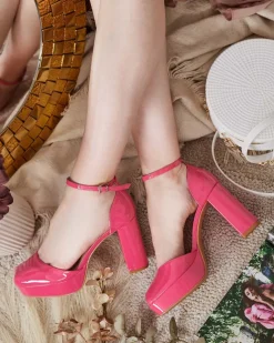 Royalfashion Sandały damskie na słupku lakierowane Lefeyoa