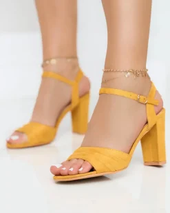 Royalfashion Sandały damskie na słupku w kolorze musztardowym Garroti