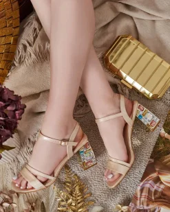 Royalfashion Sandały damskie na słupku z kryształkami Solepte