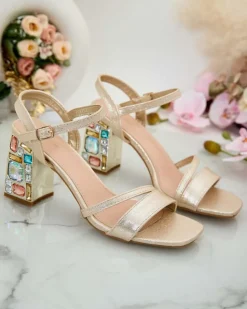 Royalfashion Sandały damskie na słupku z kryształkami Solepte