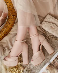 Royalfashion Sandały damskie na słupku Piovias