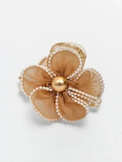 Royalfashion Spinka do włosów z perłami i kwiatem z tiulu