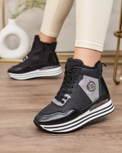 Royalfashion Sportowe czarne sneakersy damskie z brokatem Kawellas