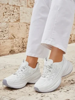 Royalfashion Sportowe sneakersy damskie na grubszej podeszwie Roality