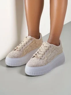 Royalfashion Sportowe sneakersy damskie z koronką Coronna