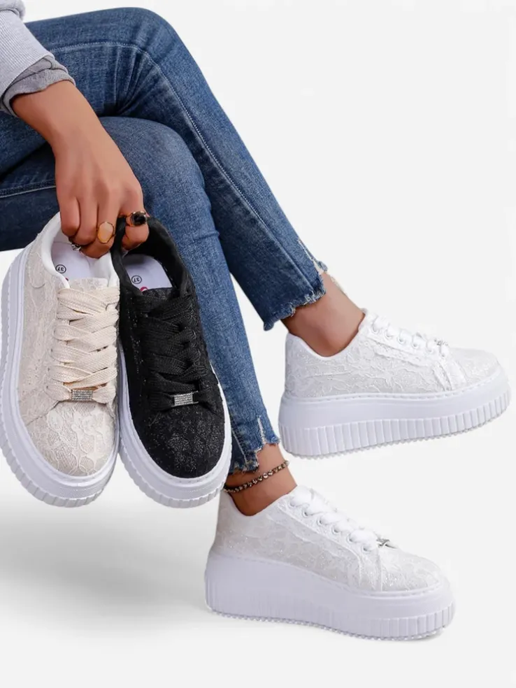 Royalfashion Sportowe sneakersy damskie z koronką Coronna