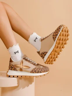 Royalfashion Sportowe sneakersy damskie na grubszej podeszwie Aloqa