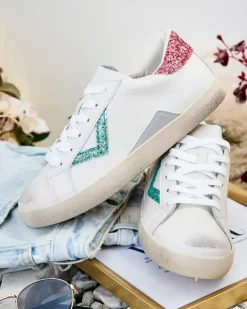 Royalfashion Sportowe sneakersy damskie z ozdobami Ginn