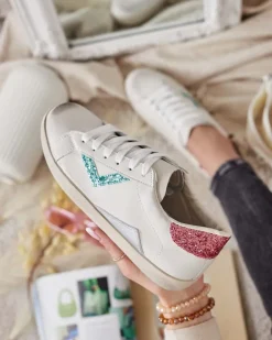 Royalfashion Sportowe sneakersy damskie z ozdobami Ginn